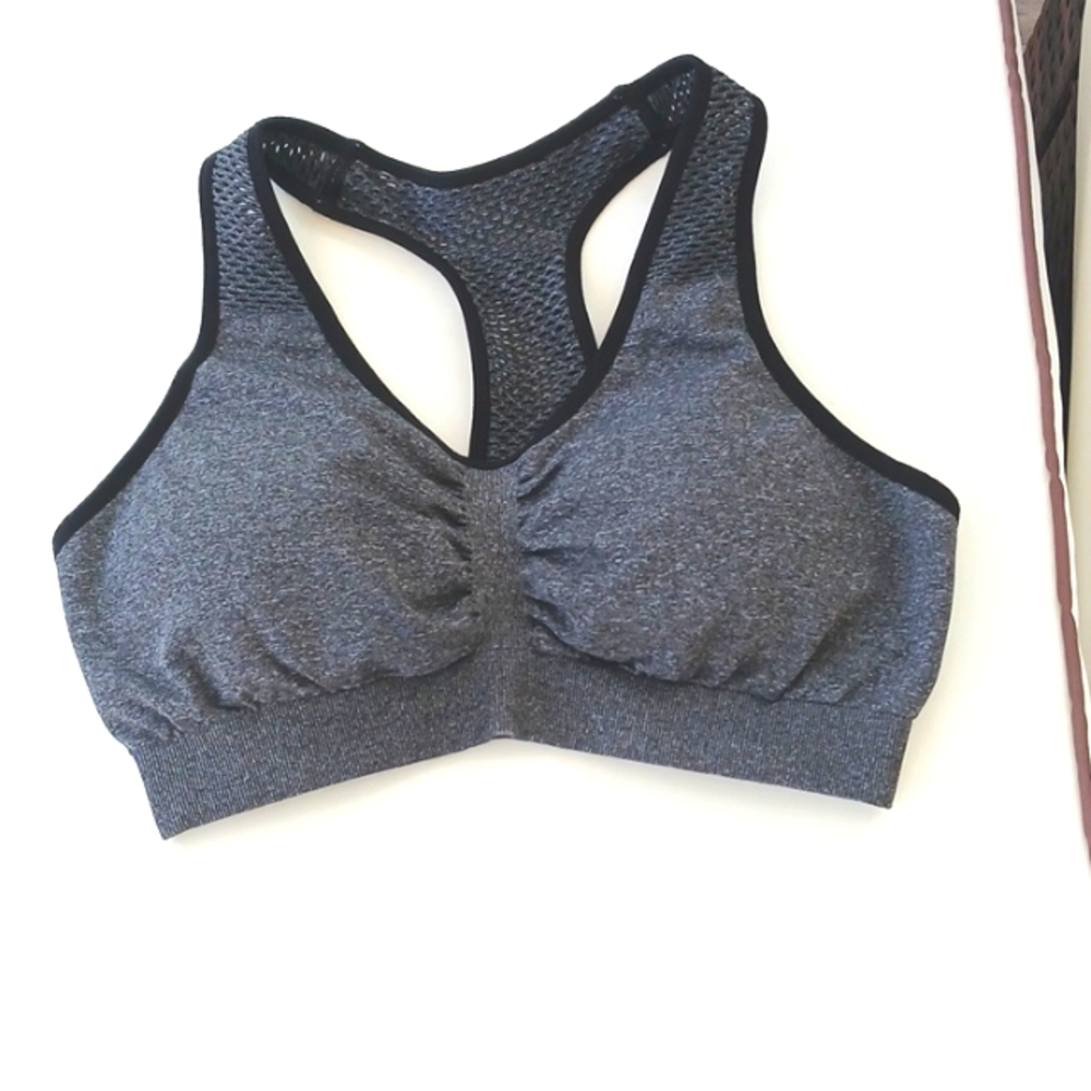 LiveLoveDream sport bras Top